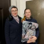 Ирина Тен вместе с Союзом семей военнослужащих и Молодежным парламентом поздравили семьи военных с Новым годом