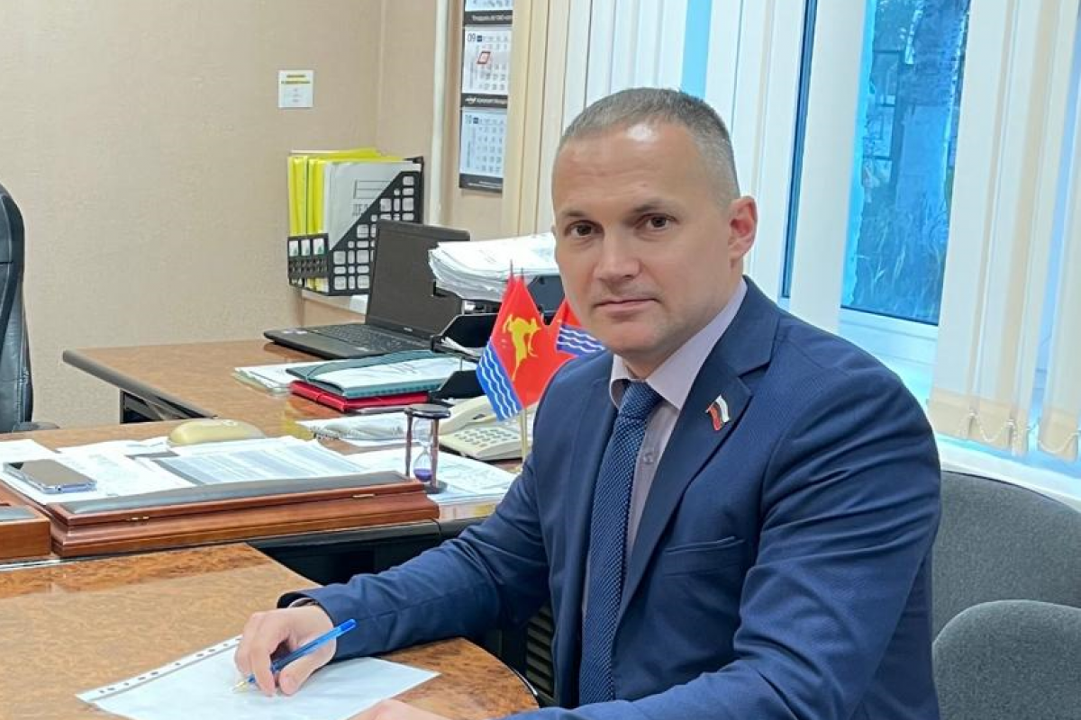 Координатор проекта «Единой России» «Единая страна- доступная среда» Николай Ярощук рассказал о законах, связанных с социальной защитой людей с инвалидностью