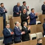 Госдума приняла в первом чтении законопроект о мерах максимальной соцподдержки супругам военнослужащих, погибших при исполнении