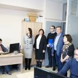 Депутаты «Единой России» посетили химкинскую IT-компанию, создавшую уникальную систему управления трафиком