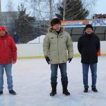 Николай Малов приветствовал участников товарищеского матча по хоккею памяти тренера из Ядрина Валентина Кириллова