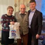 Ветераны Выборгского района приняли поздравления от партии «Единая Россия»