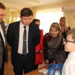 «Единая Россия» в Волгодонске помогла организовать конференцию юных исследователей в центре «Станция юных техников»