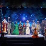 При поддержке «Единой России» дети из Донбасса побывали на новогоднем представлении в Ростовской области