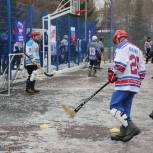 В Туле «Единая Россия» организовала турнир по хоккею в валенках на кубок реготделения партии