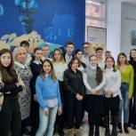 «Единая Россия» в День студента организовала киноурок для омской молодежи