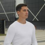 Александр Моняков: молодогвардейцы всей страны отправляются добровольцами на Донбасс