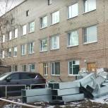 Людмила Шеболаева проверила ход ремонта в хирургическом отделении Кыштымской больницы