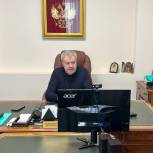 Виталий Бахметьев провел прямой эфир по итогам осенней сессии Госдумы
