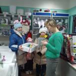 Рождественских ангелочков получили жители Мари-Турекского района, занятые на работе в праздник