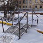 Депутаты Оренбургского горсовета помогли обустроить безопасный проход к детскому саду