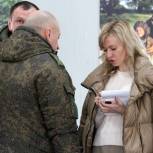 Депутат Госдумы Екатерина Стенякина рассказала о старте акции «Тепло для героя»