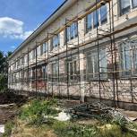 «Единая Россия» закрепила депутатов всех уровней за объектами капитального ремонта школ в 2023 году