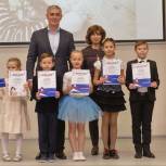 Депутат Ашот Хбликян организовал конкурс творческих работ ко Дню матери