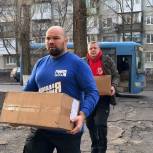 «Молодая Гвардия Единой России» доставила гумпомощь жителям Соледара, эвакуированным в Харцызск и Шахтёрск
