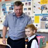 В Магаданской области депутат «Единой России» передал оборудование для школьной столовой