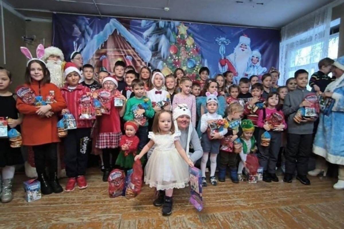 Николай Николаев оказал  помощь в проведении новогоднего представления для детей — инвалидов по слуху