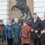 В местных отделениях "Единой России" прошли мероприятия, приуроченные к годовщине снятия блокады Ленинграда