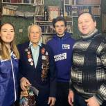 Активисты МГЕР в Ростове поздравили с Новым годом ветерана Великой Отечественной войны