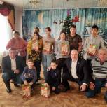 В Ставропольском крае «Единая Россия» организовала новогодние праздники для детей