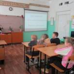 Депутат облдумы Нина Косачева провела Урок мужества