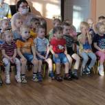 Детский театр кукол «Кудесник» вновь порадовал воспитанников специализированного дома ребенка в Биробиджане сказочным спектаклем