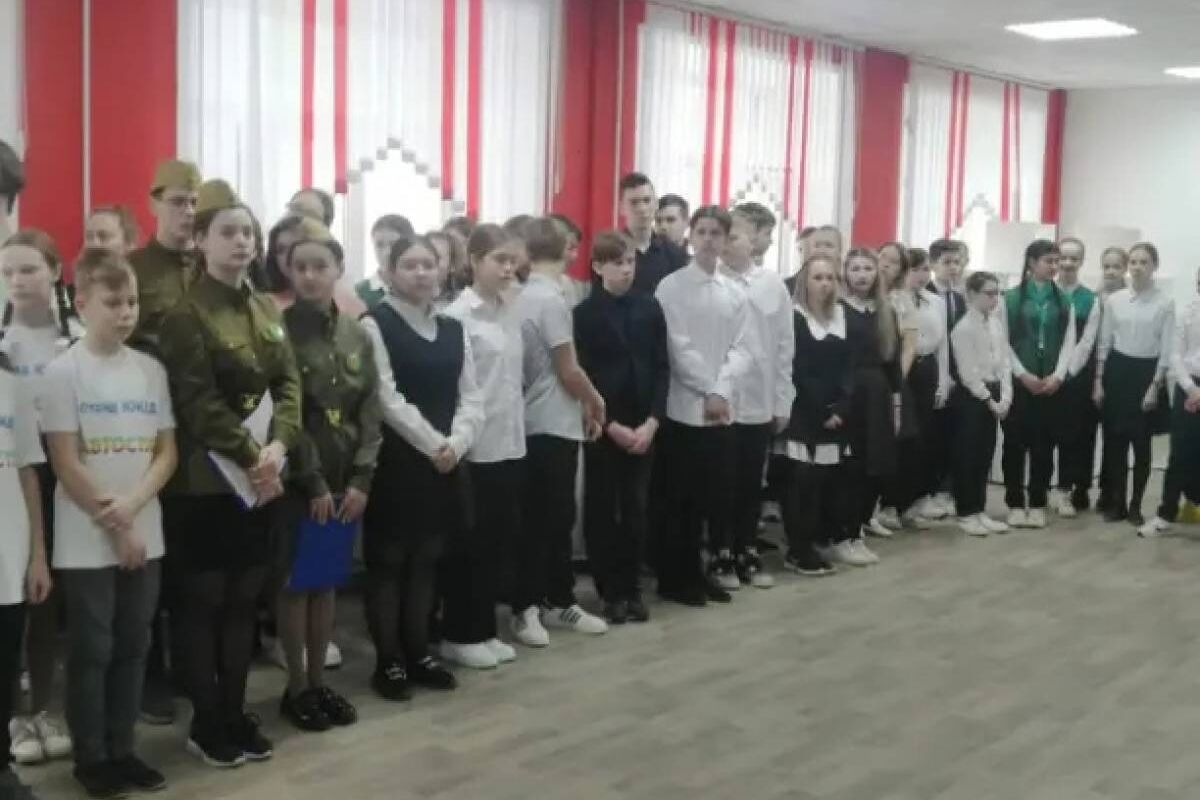 Елена Шилова приняла участие в открытии в Шунгенской средней школе отделения «Движение первых»