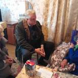 Виктор Кожухов поздравил жительницу Золотухинского района Пелагею Сазонову со столетним юбилеем
