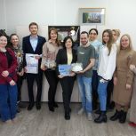 Тамбовские единороссы поздравили работников печатных СМИ с профессиональным праздником – Днем российской печати