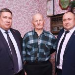 Сенатор Владимир Полетаев в Республике Алтай навестил ветеранов Великой Отечественной войны
