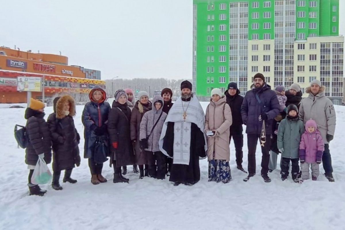 В Архангельске совершили молебен на месте строительства нового храма на пр.  Ленинградский | 17.01.2024 | Архангельск - БезФормата