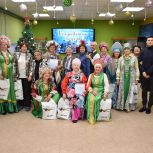 «Рождественские посиделки» в рамках партпроекта «Старшее поколение» прошли в городской библиотеке Магадана
