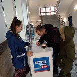 В Ингушетии продолжается сбор подписей в поддержку Путина на выборах президента РФ