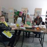 Серебряные волонтёры «Единой России» Новоселицкого округа готовят подарки бойцам к 23 февраля