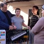Сайгидпаша Умаханов исполнил мечты юных хасавюртовцев – участников акции «Ёлка желаний»