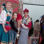 В Приморском крае «Единая Россия» организовала показ спектакля для детей-сирот