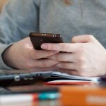 «Единая Россия» сообщает о фейках, распространяемых мошенниками в сети от имени партии