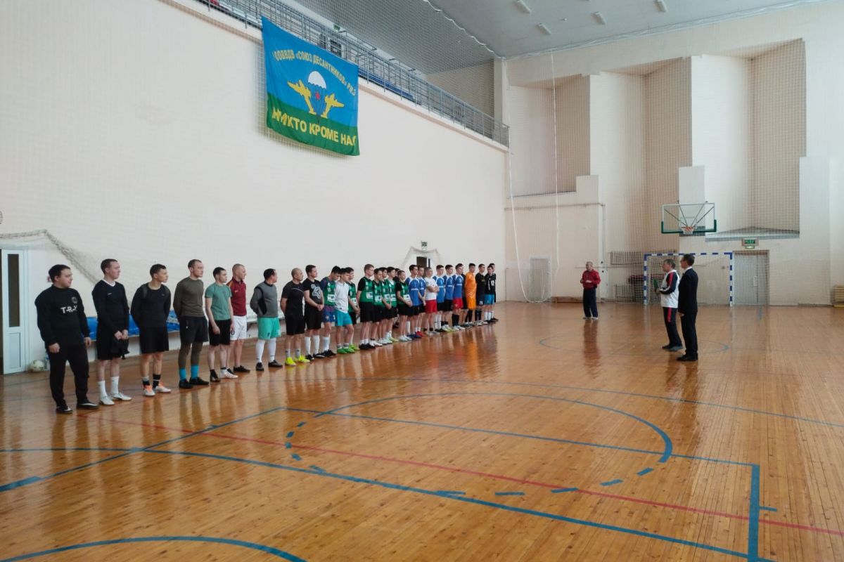 Активистами Советского района организован турнир по мини-футболу в поддержку бойцов Советского района, находящихся в зоне СВО