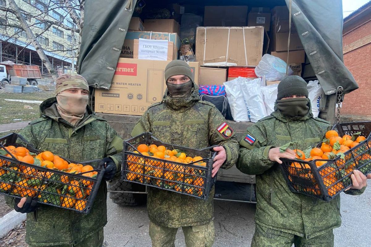 Более трёх тонн помощи передали волонтёры запада Москвы участникам СВО