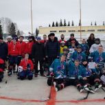 При поддержке «Единой России» в Омской области проходит муниципальный этап первенства по хоккею среди дворовых команд