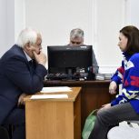Депутатский приём провёл заместитель председателя Законодательного Собрания
