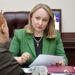 Депутат Елена Кожухина провела прием граждан