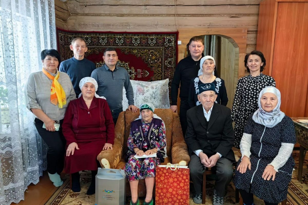Жительницу Высокогорского района поздравили со столетним юбилеем