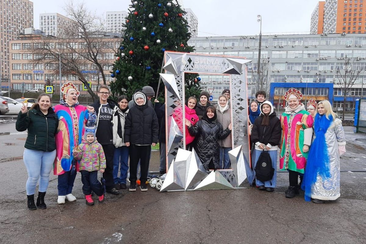 В Северном Измайлове активисты партии «Единая Россия» провели командные эстафеты для молодежи