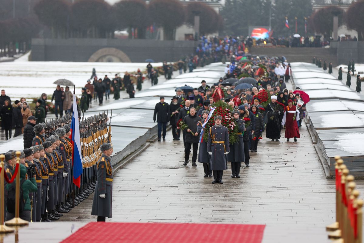 «Единая Россия» провела патриотические мероприятия в честь 81-й годовщины полного снятия блокады Ленинграда