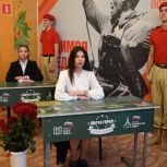 В Тербунах по инициативе местных единороссов открыли две Парты героя в память о бойцах СВО