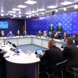 «Единая Россия» проведет серию мероприятий в Год муниципального депутата