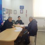 В общественной приемной партии "Единая Россия" депутат фракции Анатолий Михалищев провёл приём