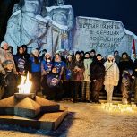 Пластовчане в честь годовщины освобождения Ленинграда провели акцию «Свеча памяти»