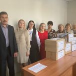 Активисты партийного проекта «Старшее поколение» Бековского района приняли участие в сборе гуманитарной помощи